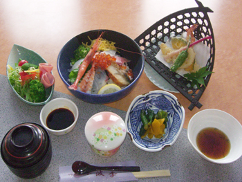 海鮮丼